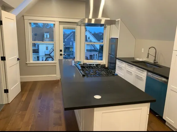 3 Dartmouth St #3, Somerville, MA 02145