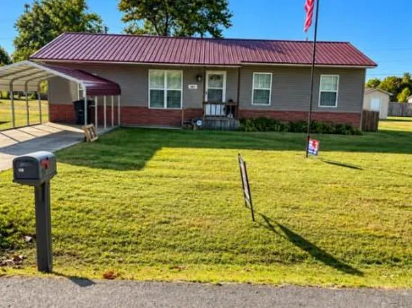 907 Flannigan St, Campbell, MO 63933