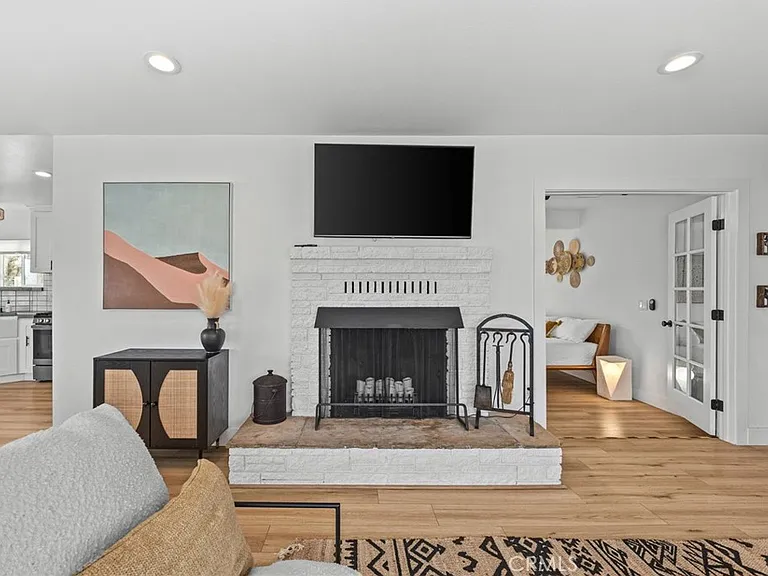 55585 Onaga Trl — Photo 8