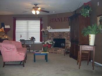2nd image of 5021 Meridian Ln