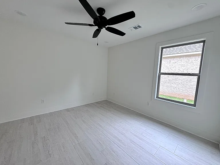 236 Wolf Den Ln — Photo 18