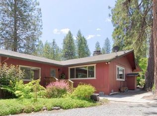 144 Nursery Ln, Grants Pass, OR