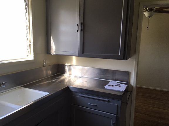 4th image of 2453 Silver Lake Blvd APT C