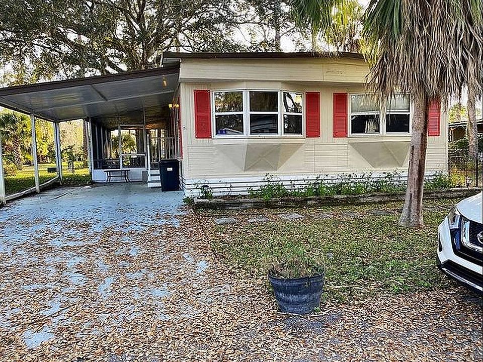 1st image of 24 Ivanhoe Ct