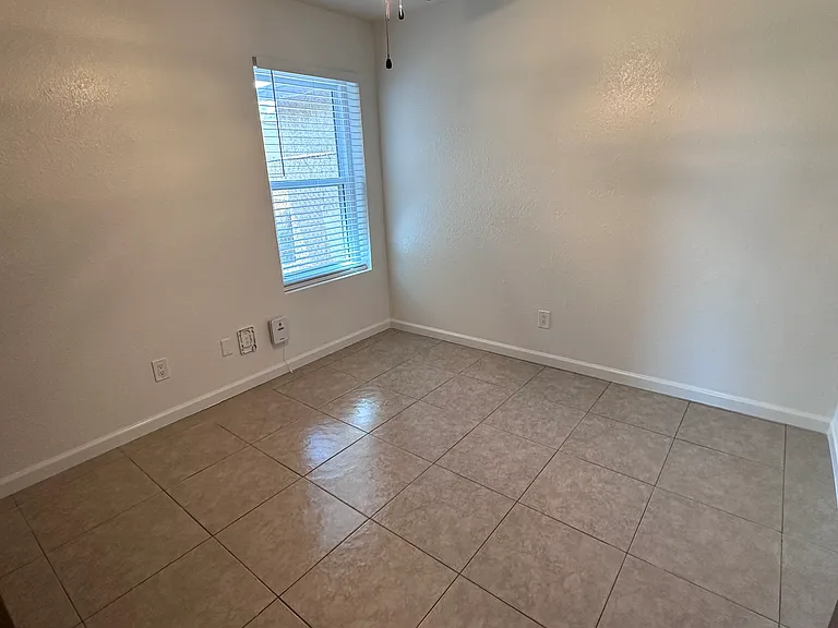 1548 E 30th Ave #1 — Photo 6