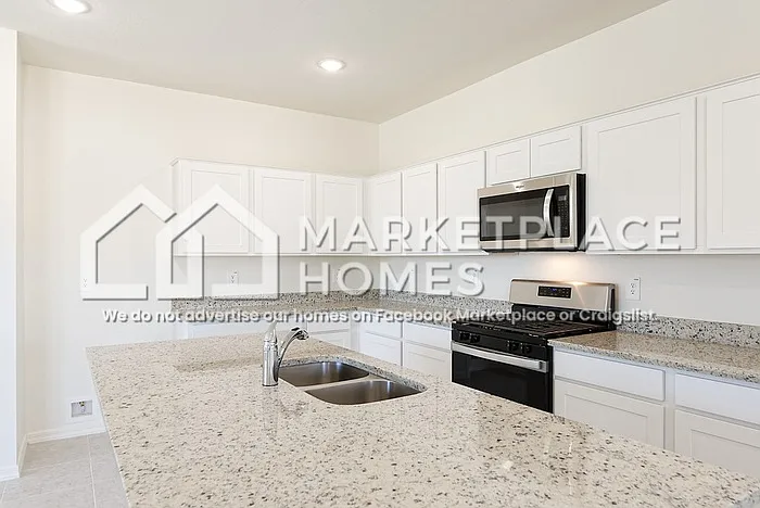 4924 N 192nd Ln — Photo 10