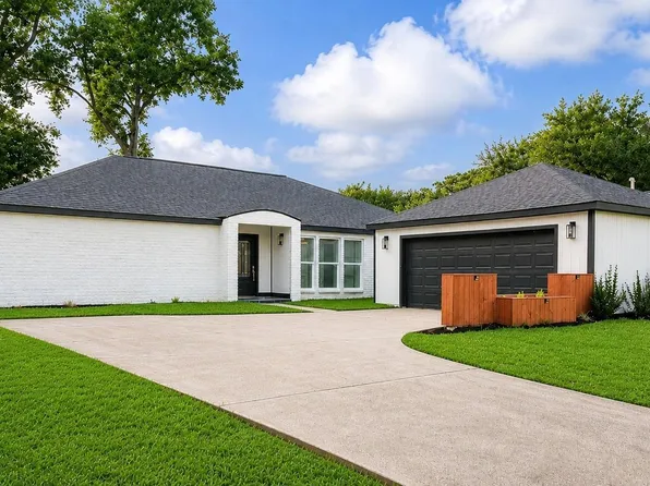 1722 Cherry Bend Dr, Houston, TX 77077