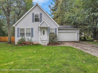 327 W Berry Ave, Lansing, MI