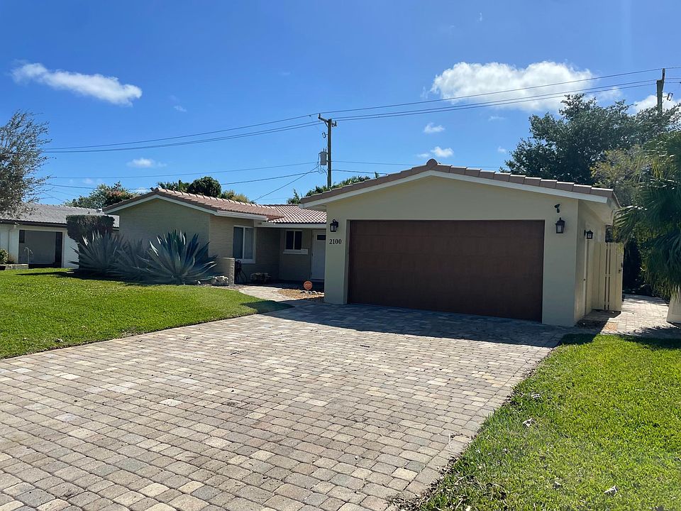 1st image of 2100 NE 54th St