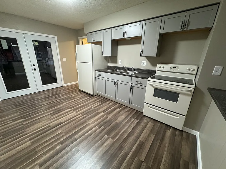 37250 Main St #3 — Photo 3