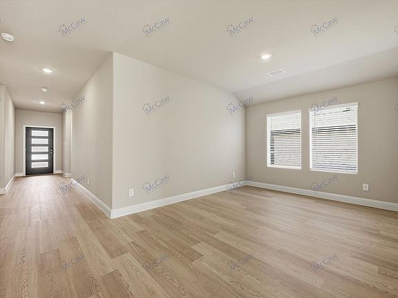 2nd image of 811 London Town Ln
