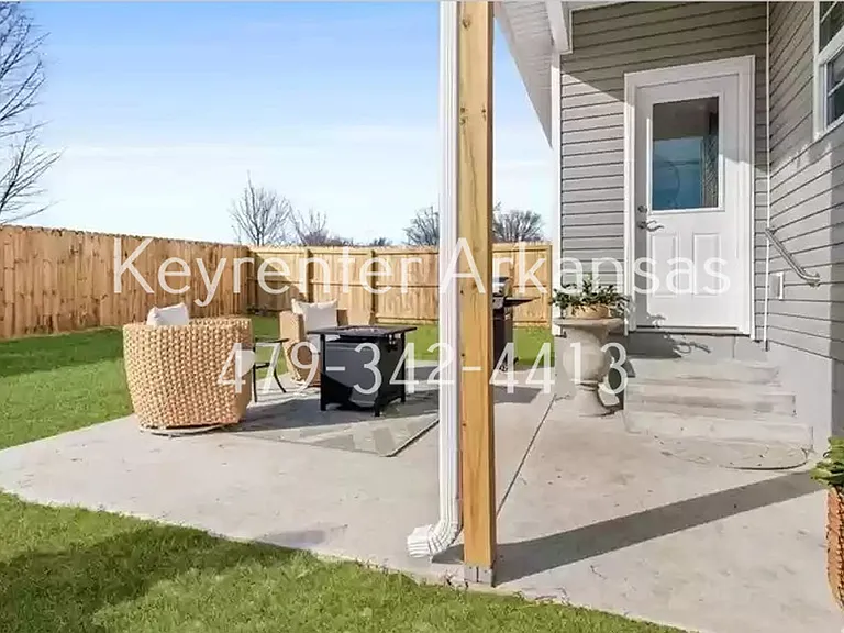 Come live in this brand new duplex in the heart of NWA — Photo 22