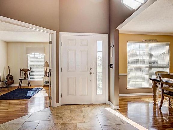 2nd image of 202 Durand Ct