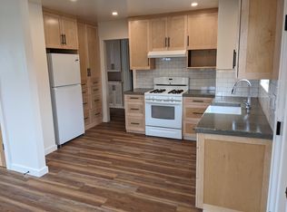 822 1/2 W Islay St, Santa Barbara, CA 93101