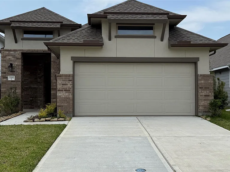 31961 Retama Ranch Ln — Photo 2