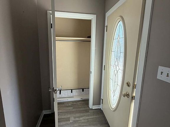 3rd image of 9 Lynns Ct