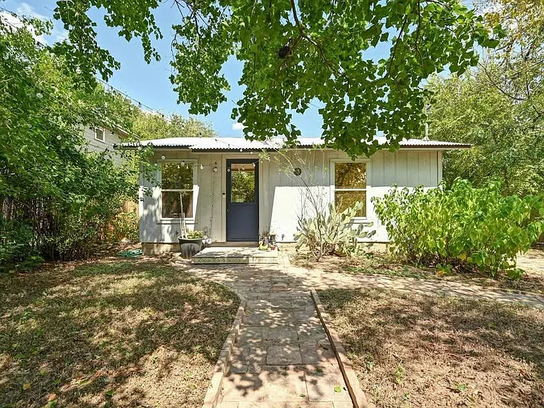 6118 Atwood St #A — Photo 2