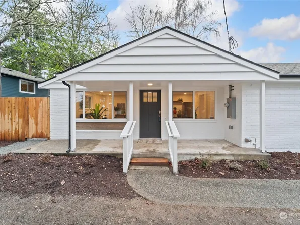 611 SW Normandy Road, Normandy Park, WA 98166