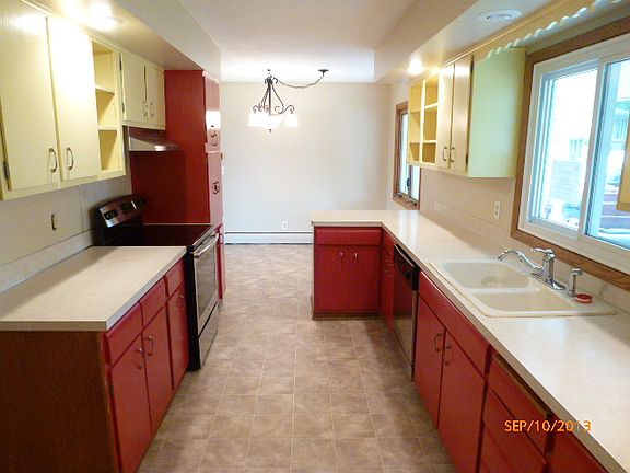 4th image of 11109 Carver Ct