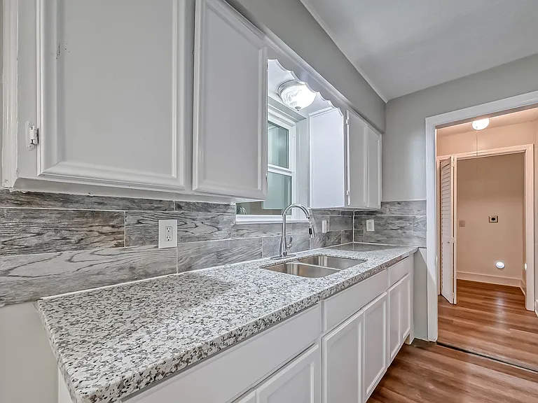 5606 Elm Springs Dr — Photo 7