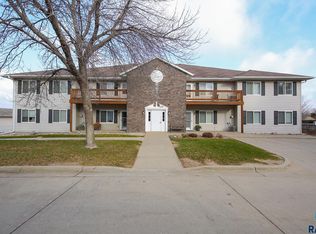 3300 W Miles Pl APT 201, Sioux Falls, SD 57108