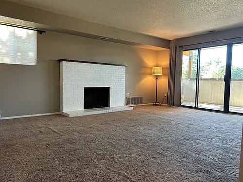 600 Manhattan Dr Photo 1
