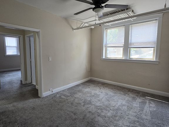 3rd image of 3258 W Belle Plaine Ave #G