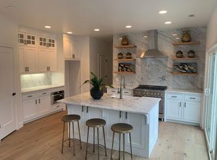 1433 E Huntsville Rd #1A, Fayetteville, AR 72701