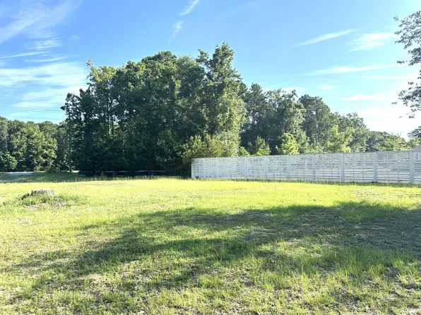 1096 Bee Hive Rd, Awendaw, SC 29429