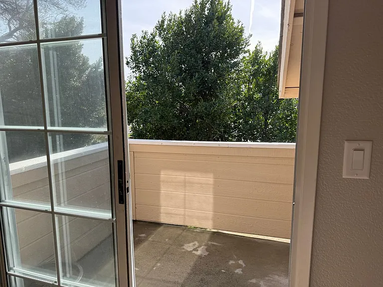 2055 Amanda Way #26 — Photo 3