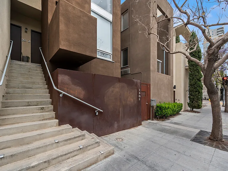 1601 Kettner Blvd #21 — Photo 30