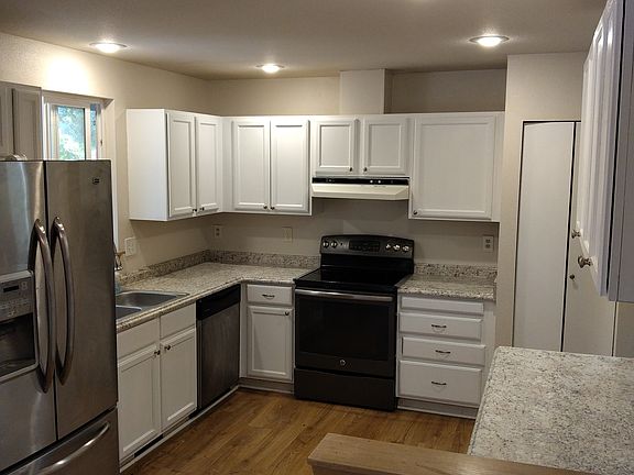 5th image of 1173 NW Cloninger Ct