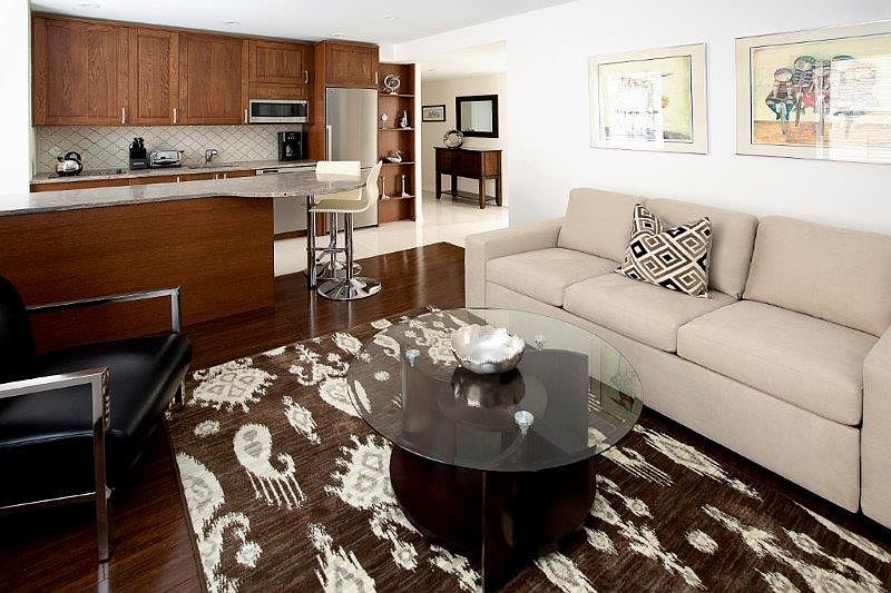1st image of 150 W 51st St APT 1421