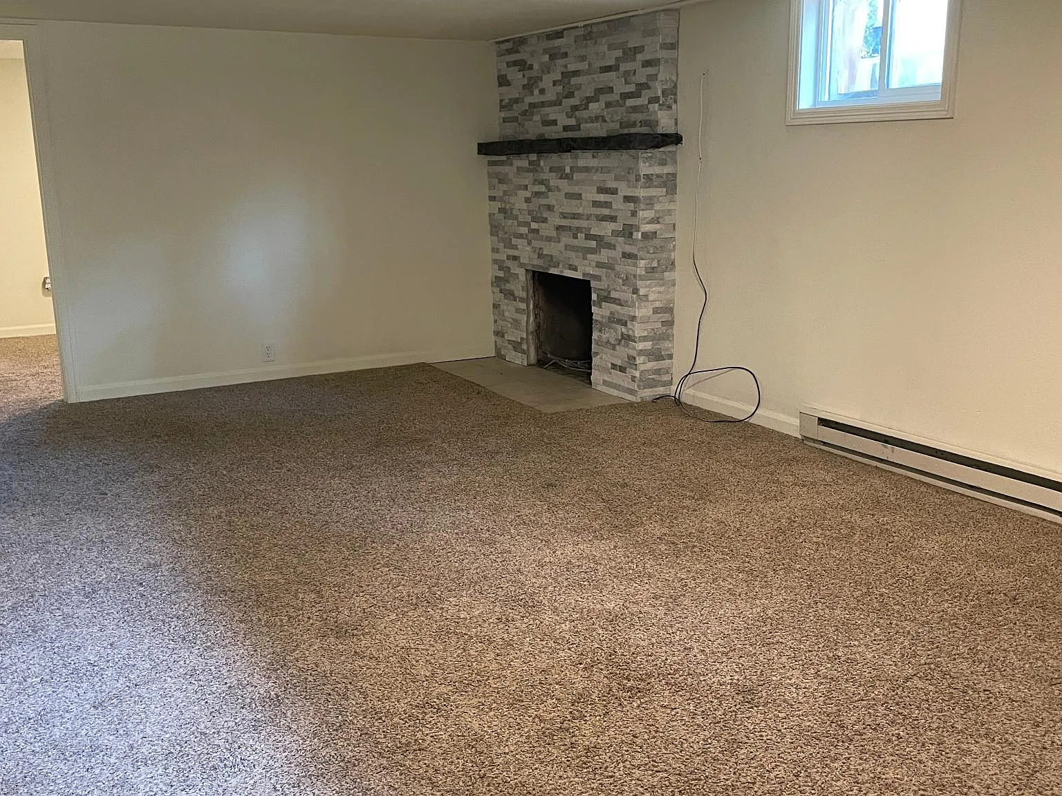 4 bed, 1170 sqft, $2,600 — Photo 3