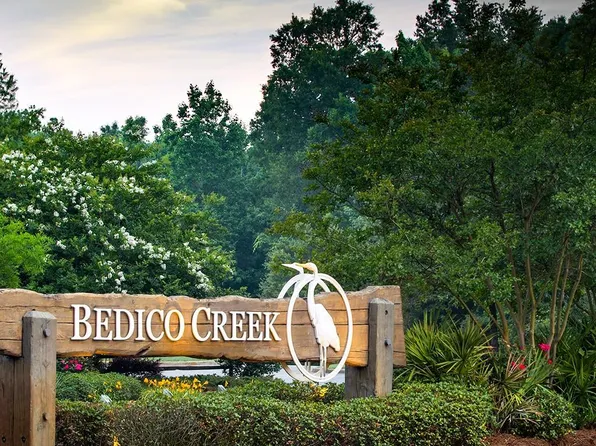 532 S Fairway Dr, Madisonville, LA 70447