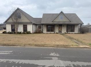 134 Rippavilla St, Saltillo, MS 38866