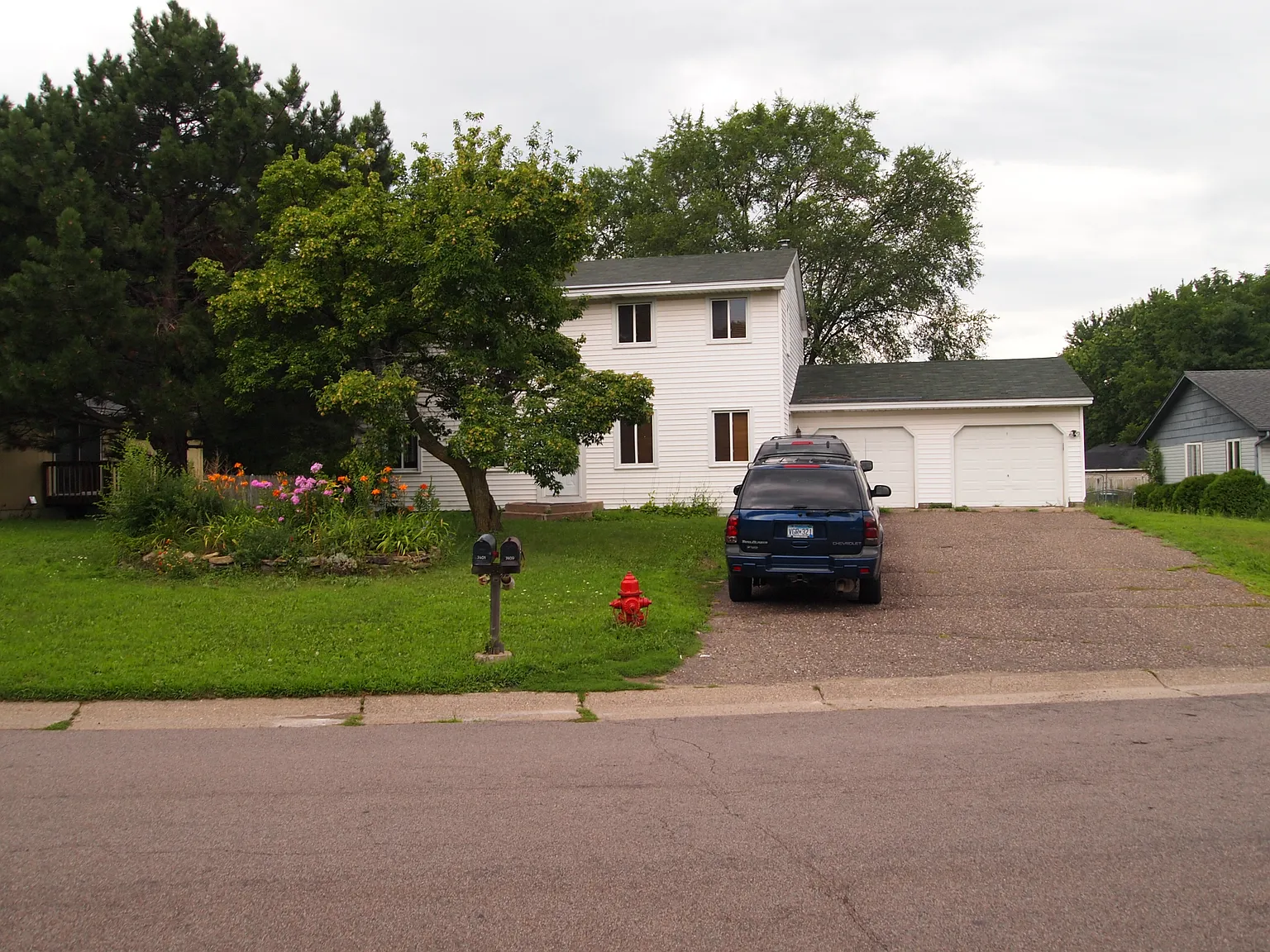 7401 Kentucky Ave N — Photo 1