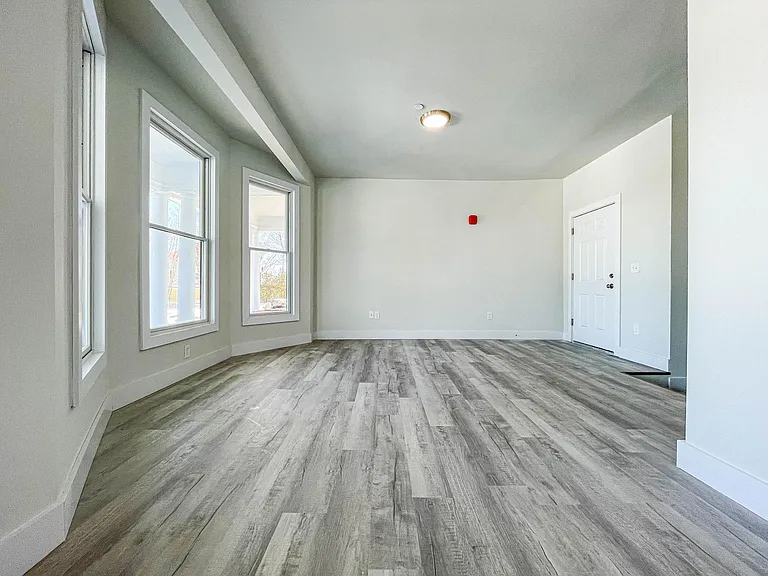 265 Cottage Rd #1 — Photo 23