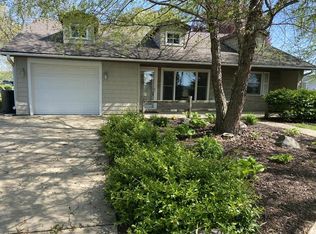 1607 Riverview Rd, Rock Falls, IL 61071