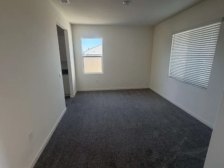 7828 Strawberry Meadow Ct — Photo 8