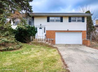 336 S Hale St, Addison, IL 60101