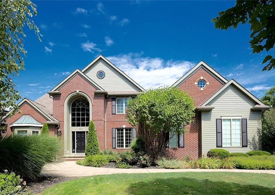 1st image of 570 Hardwick Dr