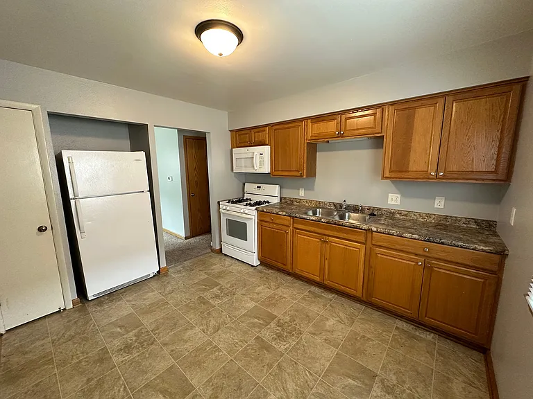 2728 E Holmes Ave #2728 — Photo 8