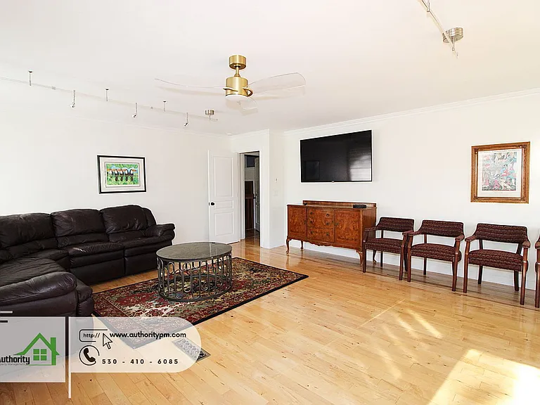 3350 Mountain Oak Dr — Photo 34