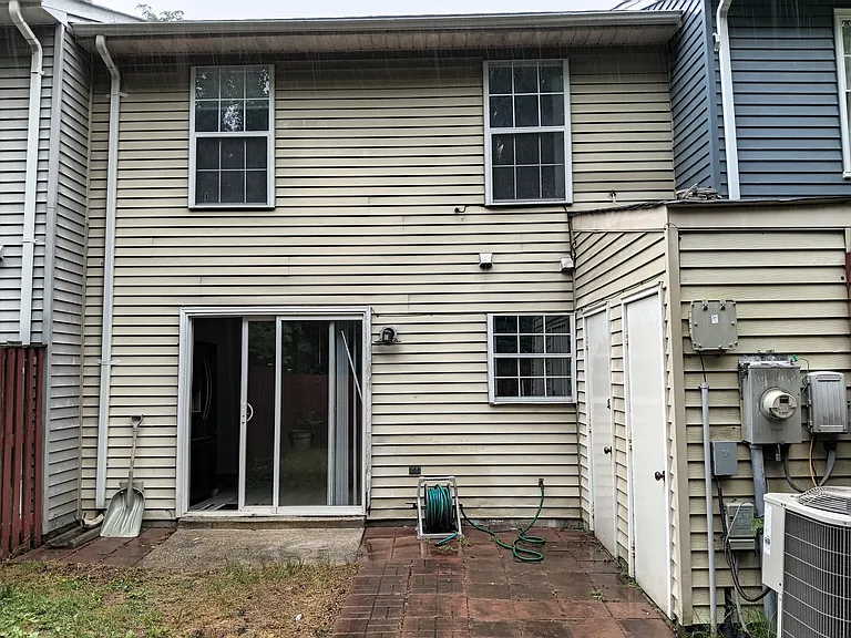 7333 Branchwood Ter — Photo 10