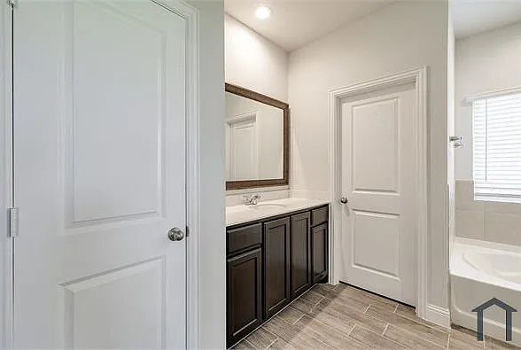 1216 Blanco Trl — Photo 13