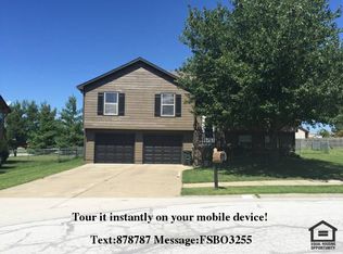 902 Rome Ct, Belton, MO 64012