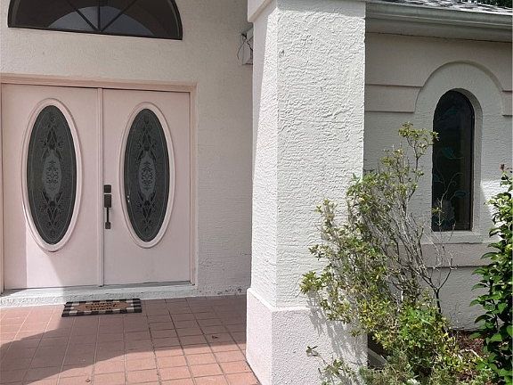 3rd image of 83 Cypress Blvd E
