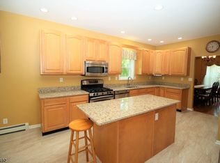 27 Mase Rd, Lake Hopatcong, NJ 07849