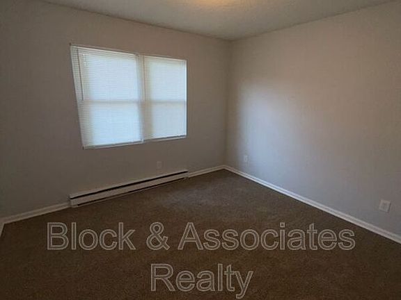 5th image of 1974 Lakeview Rd APT 3